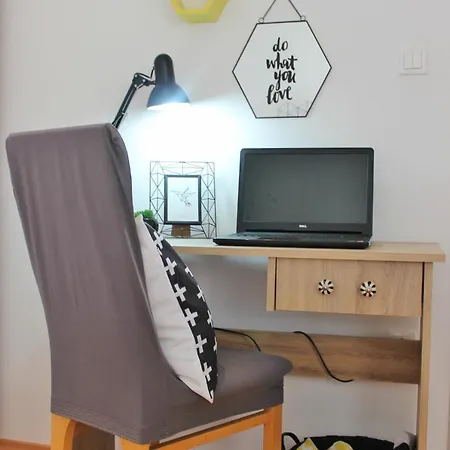Sunny & Modern By The Sea Appartement *