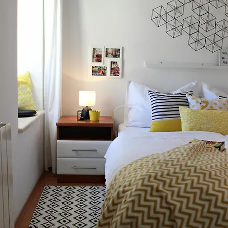 Sunny & Modern By The Sea *