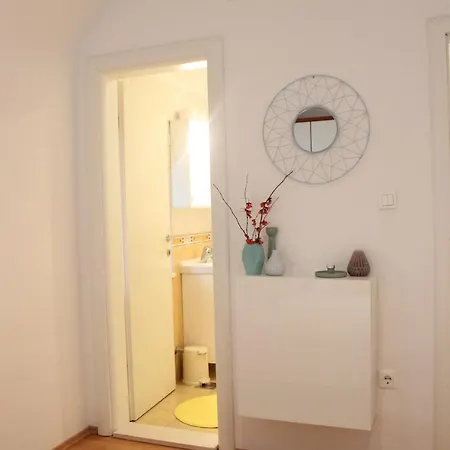 Apartmán Sunny & Modern By The Sea Bol