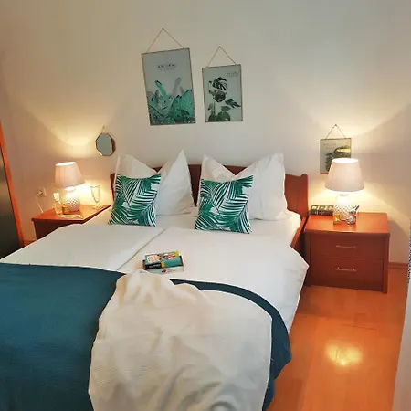 Sunny & Modern By The Sea Apartmán